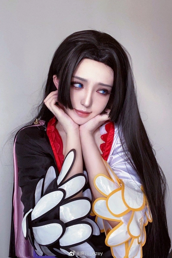 ảnh boa hancock cosplay cute