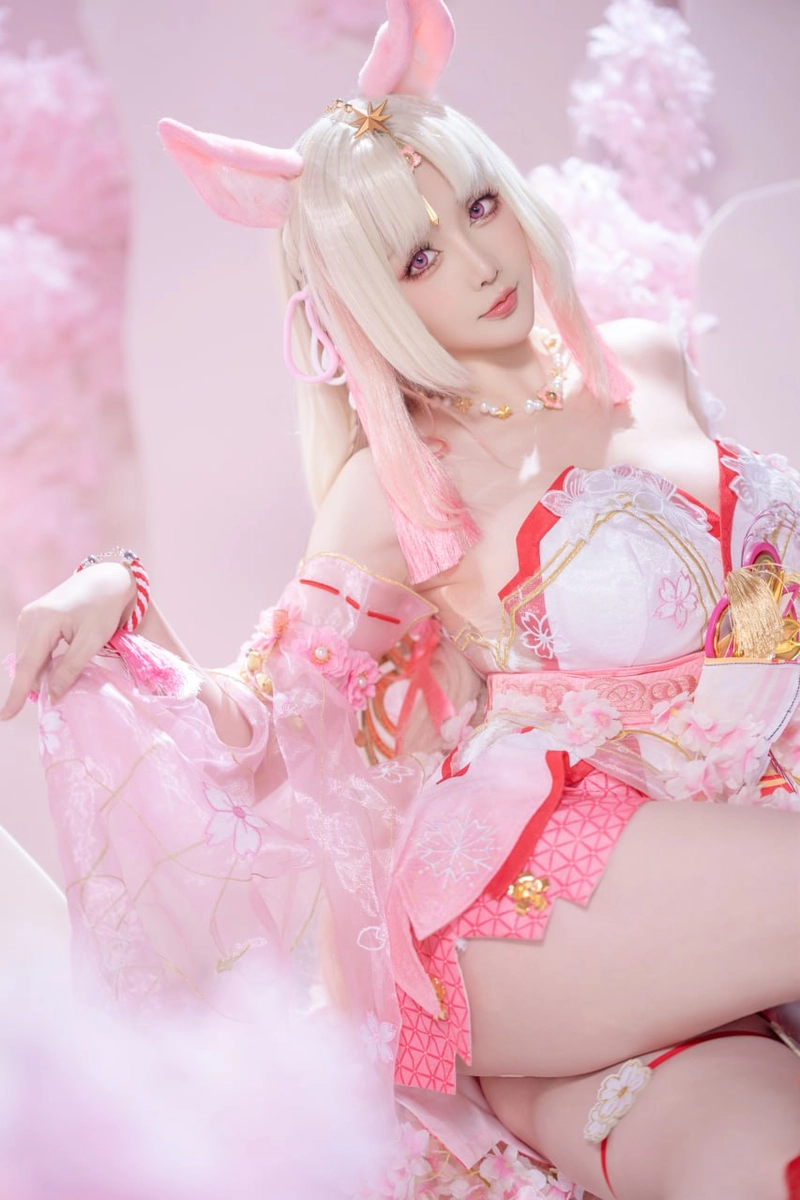 ảnh cosplay bikini hấp dẫn
