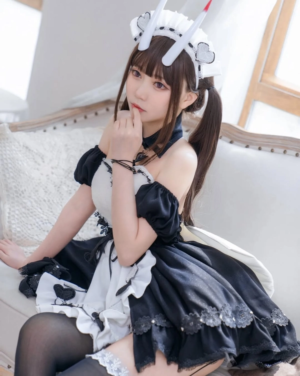 ảnh cosplay hầu gái cute