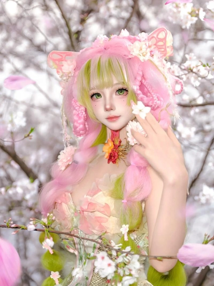 ảnh cosplay mitsuri được yêu thích nhất