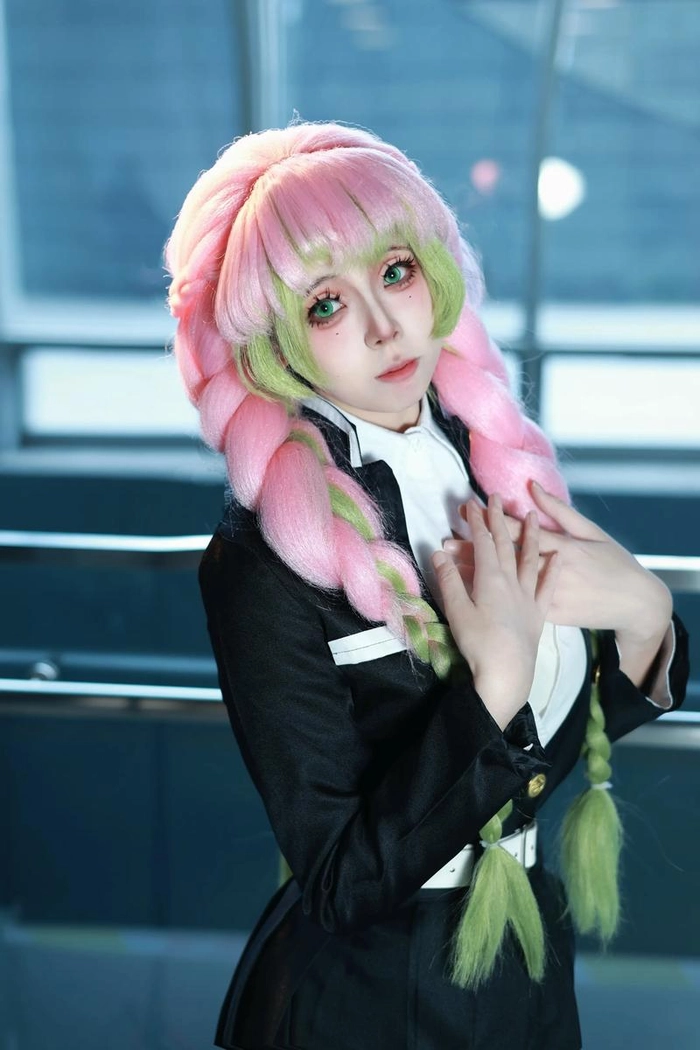 ảnh cosplay mitsuri hot nhất