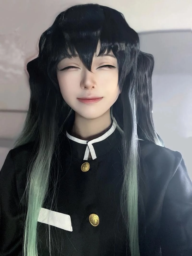 ảnh cosplay muichirou cười tít mắt