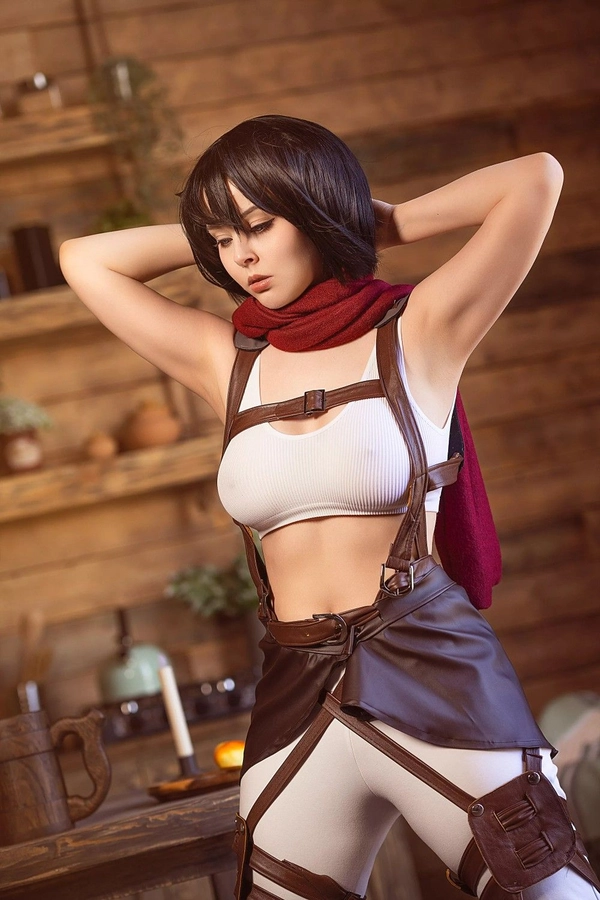 ảnh gái xinh cosplay mikasa sexy