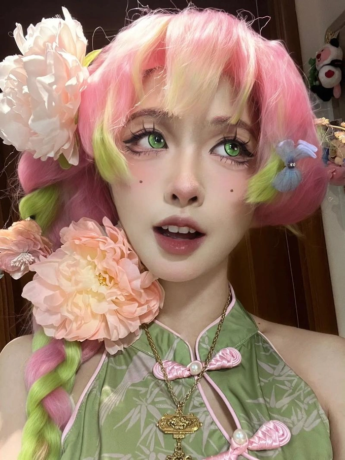 ảnh gái xinh cosplay mitsuri dễ thương