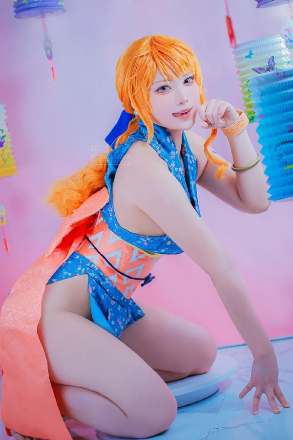ảnh gái xinh cosplay nami quyến rũ