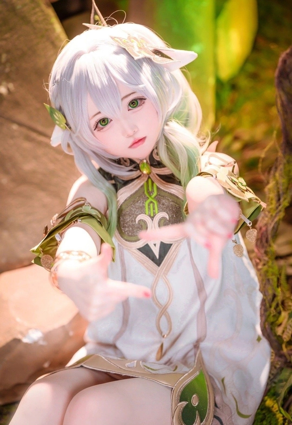 ảnh genshin impact nahida cosplay