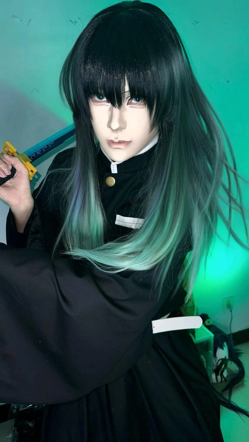 ảnh nam cosplay muichiro