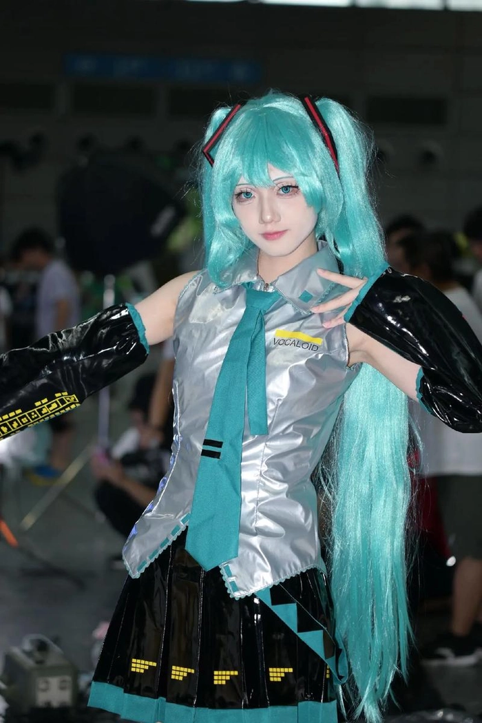 anime hatsune miku cosplay