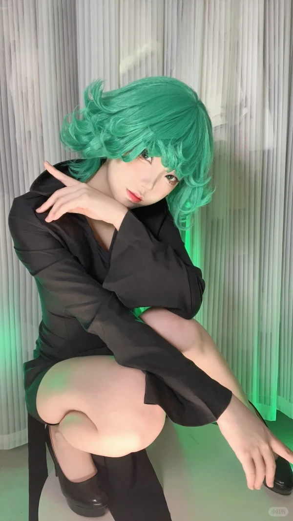 cosplay Tatsumaki màu tóc xanh lá