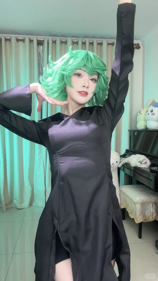 cosplay Tatsumaki váy đen quyến rũ