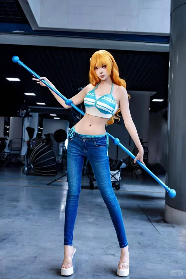 cosplay nami cool ngầu