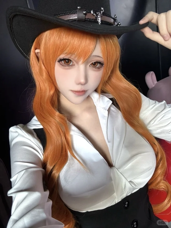 cosplay nami xinh đẹp