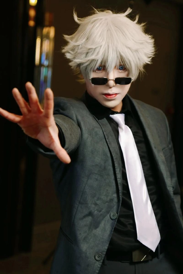 cosplay nhân vật Gojo