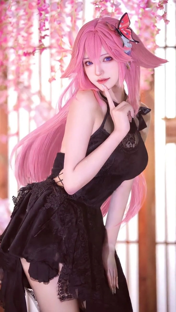 cosplay yae miko bổ mắt quyến rũ