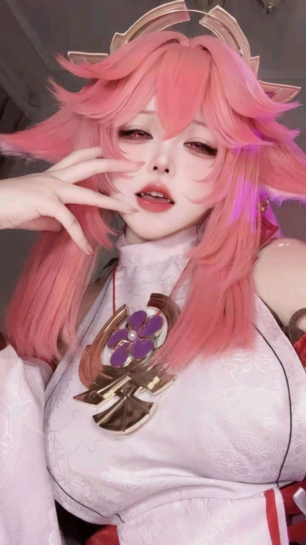 cosplay yae miko bổ mắt