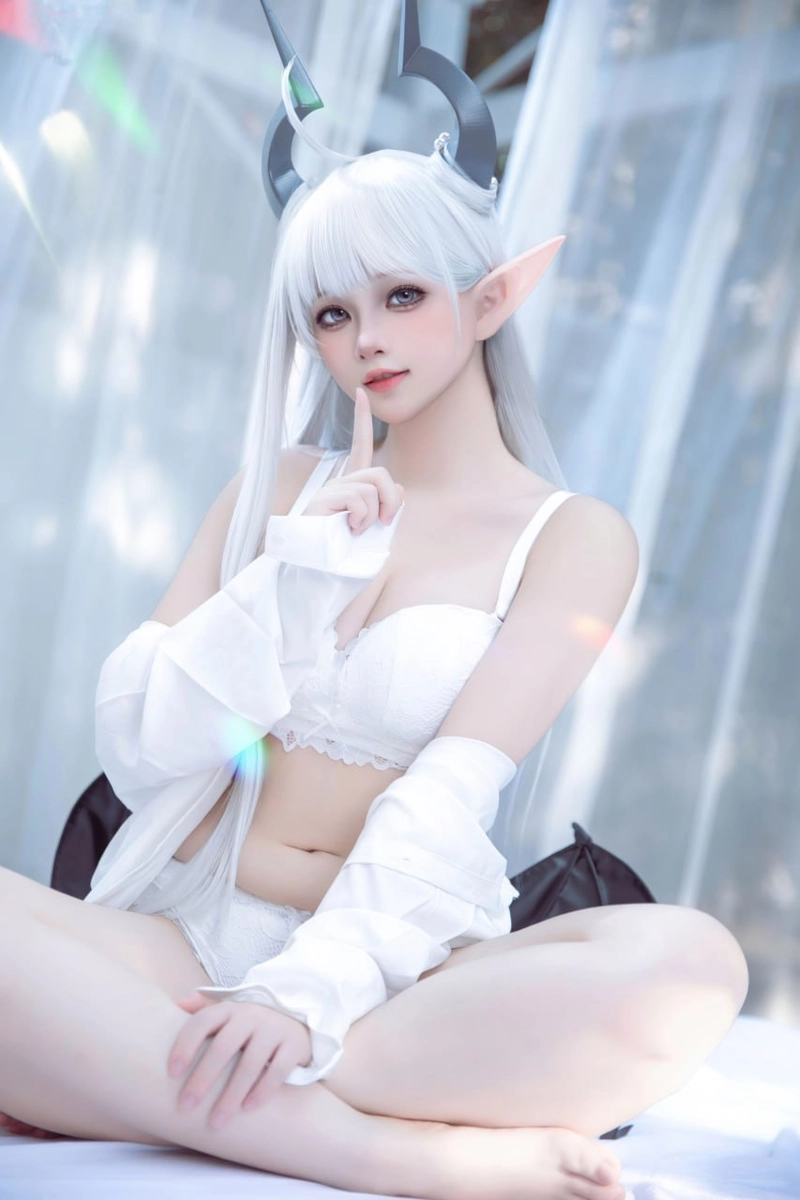 gái xinh cosplay bikini​ cute