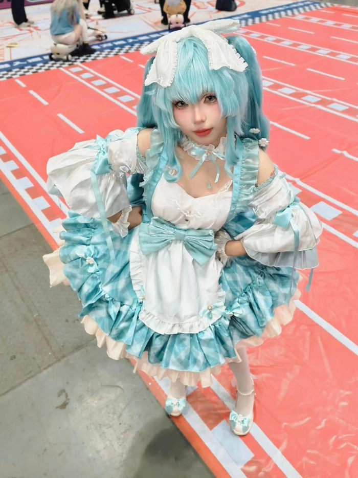 halloween hatsune miku cosplay cute