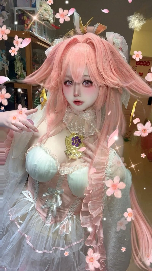 hình cosplay yae miko​ ngực to