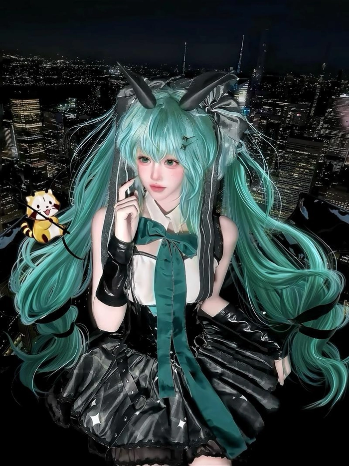 hình hatsune miku cosplay nổi bật