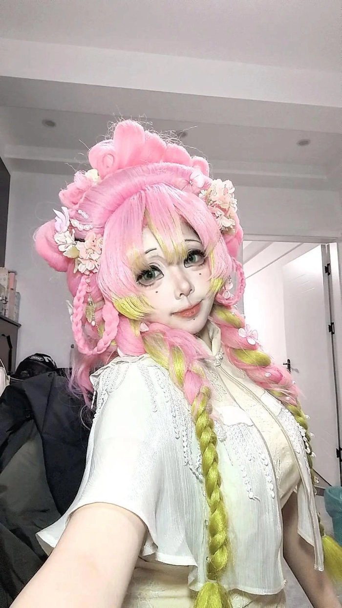 luyến trụ mitsuri cosplay