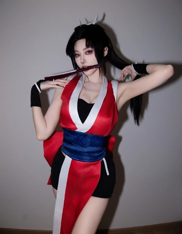 mai shiranui cosplay ngầu