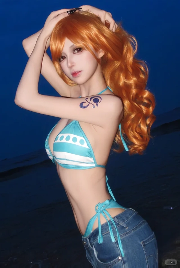 nami wano cosplay mặc bikini