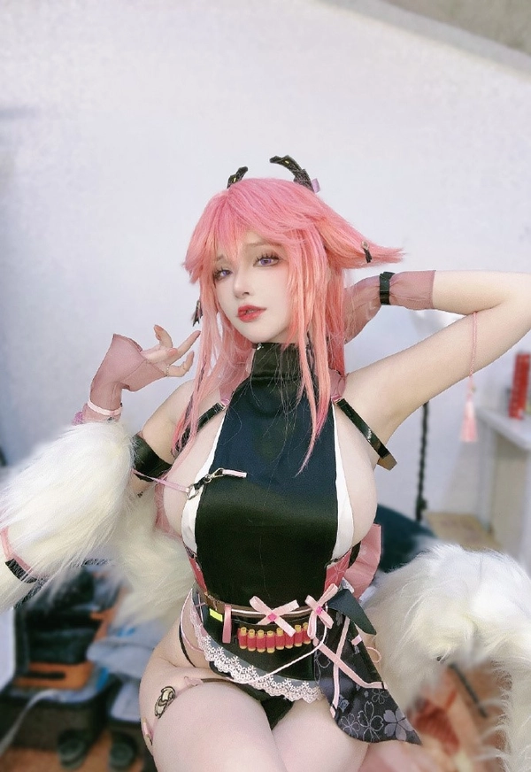 yae miko cosplay