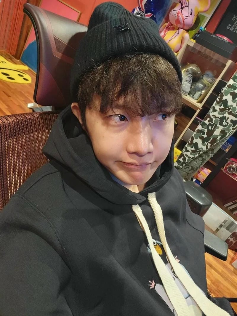 hinh-nen-j-hope (19)