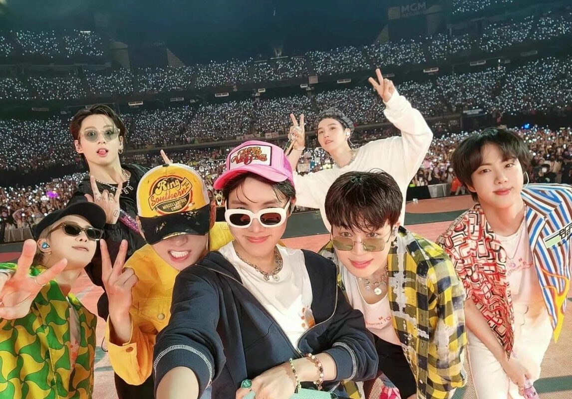 99+ Hình nền nhóm nhạc BTS cool ngầu, khí chất cuốn hút không thể rời mắt