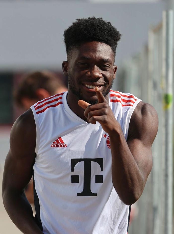 anh-alphonso-davies (22)