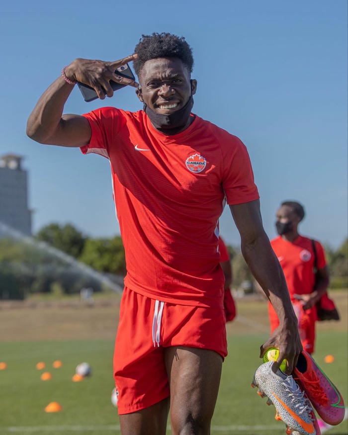 anh-alphonso-davies (6)