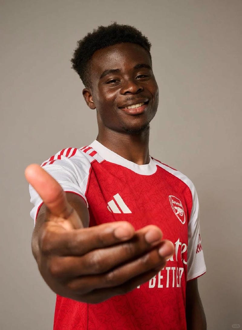 99+ Ảnh Bukayo Saka phong cách trẻ trung, năng động, đầy cá tính