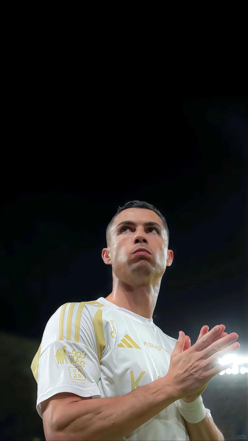 99+ Ảnh Cristiano Ronaldo ghi bàn, ăn mừng và khoảnh khắc huyền thoại