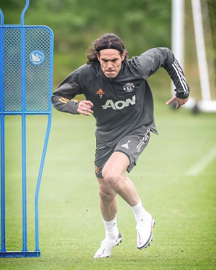 anh-edinson-cavani (4)