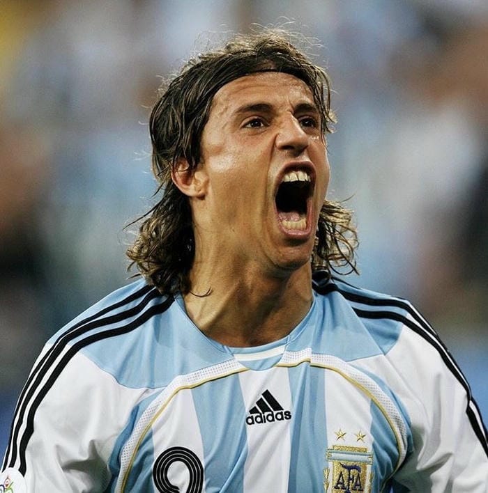 99+ Ảnh Hernan Crespo đẹp nhất: Hình ảnh cầu thủ huyền thoại Argentina