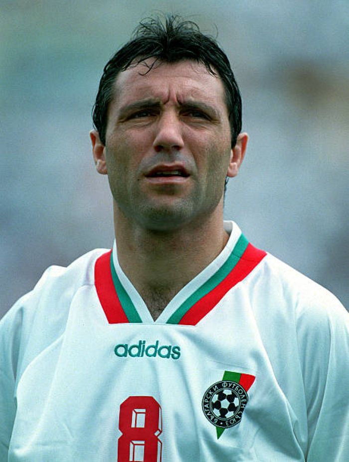 99+ Ảnh Hristo Stoichkov độc quyền: Huyền thoại bóng đá qua từng khoảnh khắc