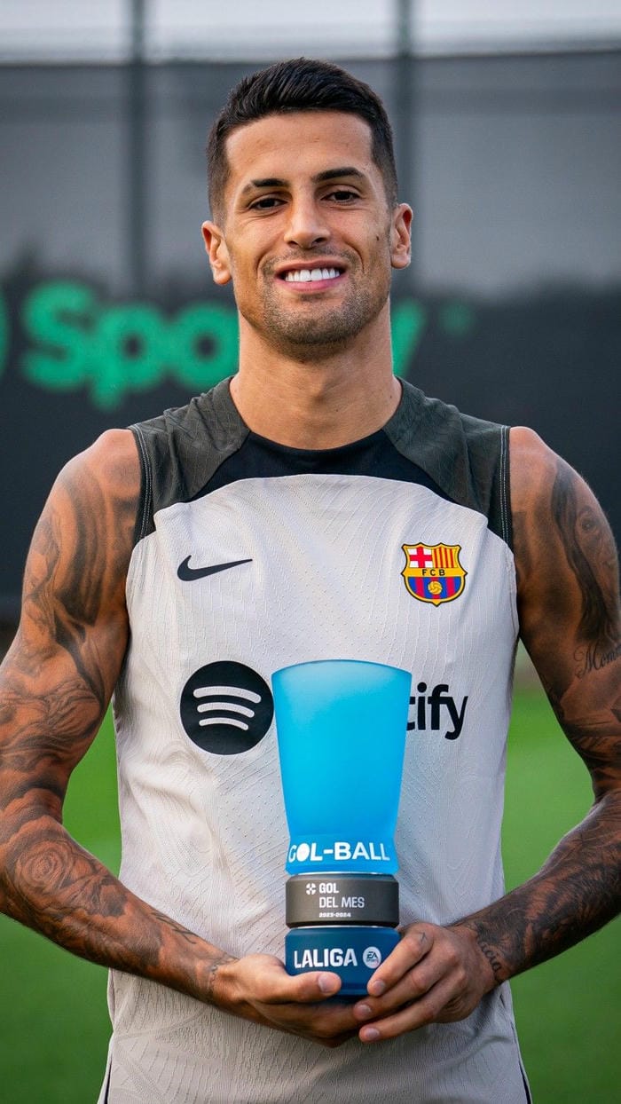 anh-joao-cancelo (32)