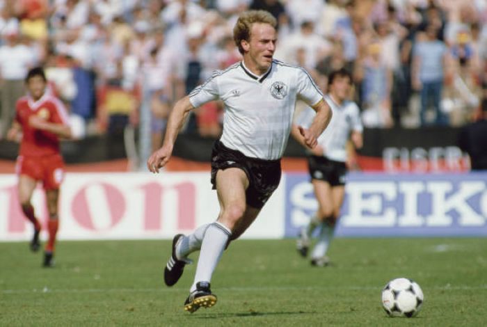 99+ Ảnh Karl‑Heinz Rummenigge – Huyền thoại bóng đá Đức cực hiếm và khó tìm