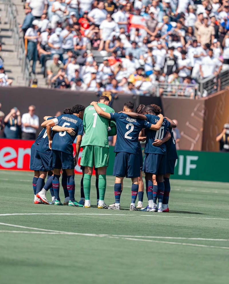 anh-khvicha-kvaratskhelia (1)