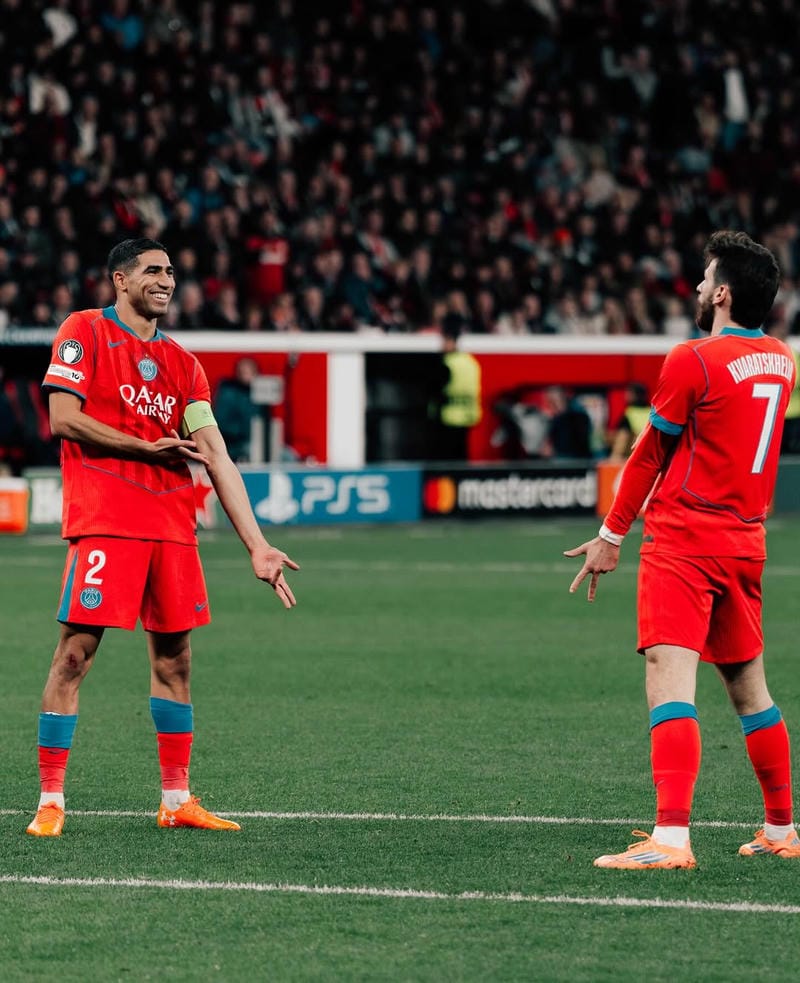 anh-khvicha-kvaratskhelia (18)