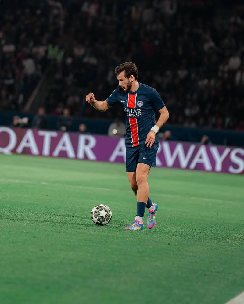 anh-khvicha-kvaratskhelia (22)