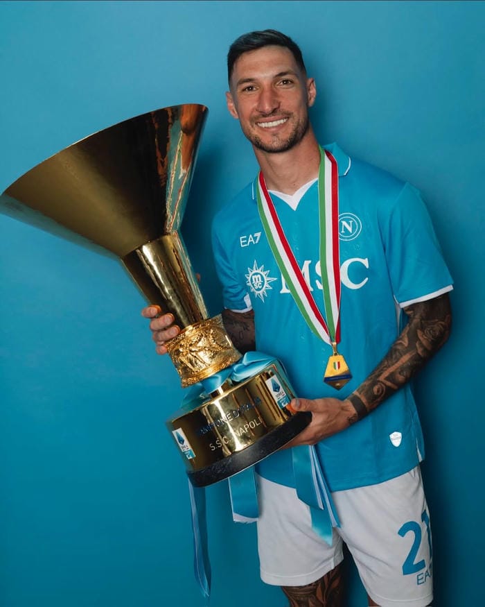 99+ Ảnh Matteo Politano đẹp mê ly: Siêu sao bóng đá Ý không thể bỏ lỡ