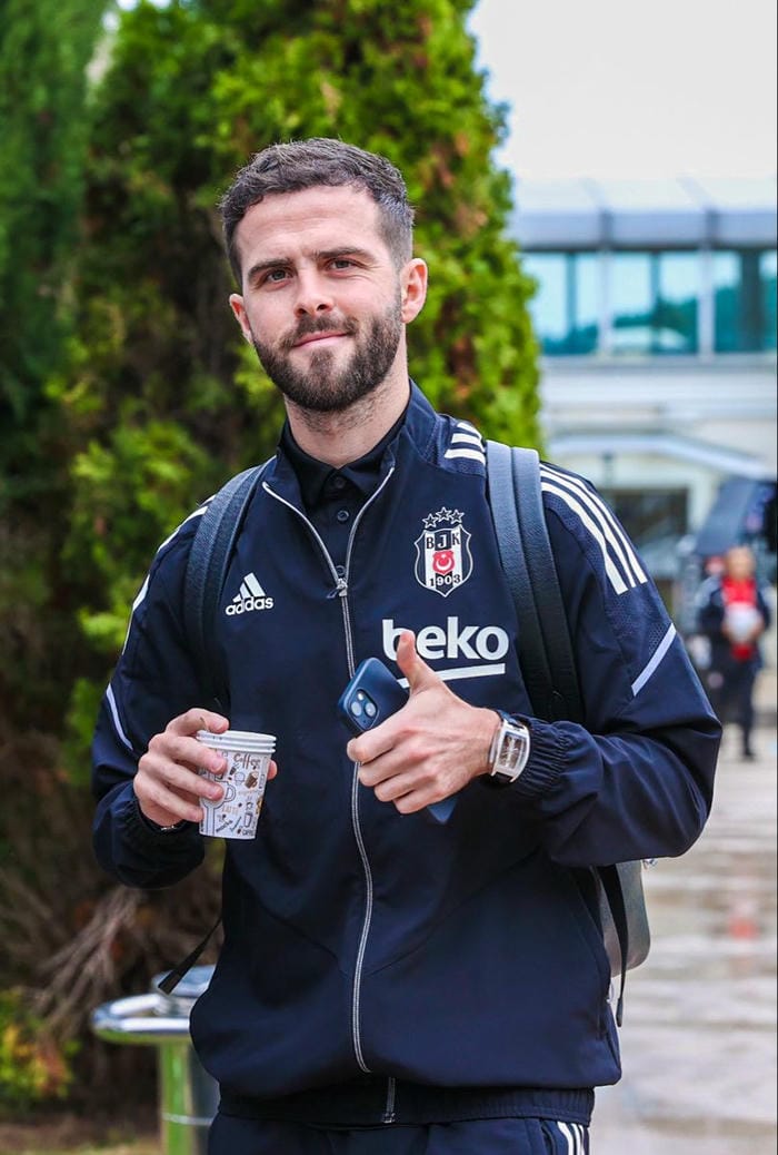 anh-miralem-pjanic (17)