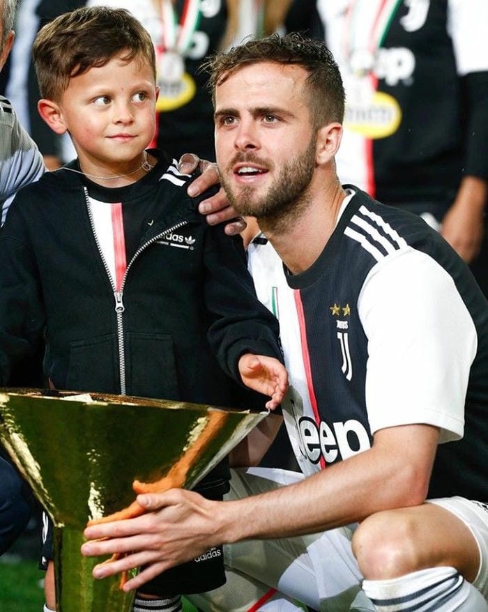 anh-miralem-pjanic (21)