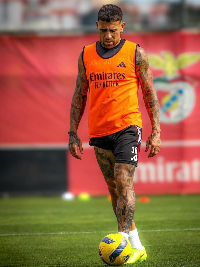 anh-nicolas-otamendi (29)