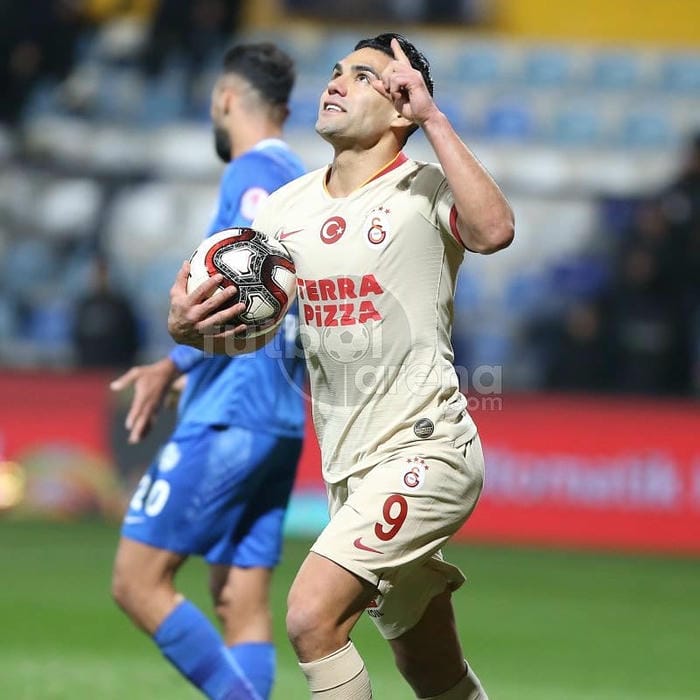 anh-radamel-falcao (3)