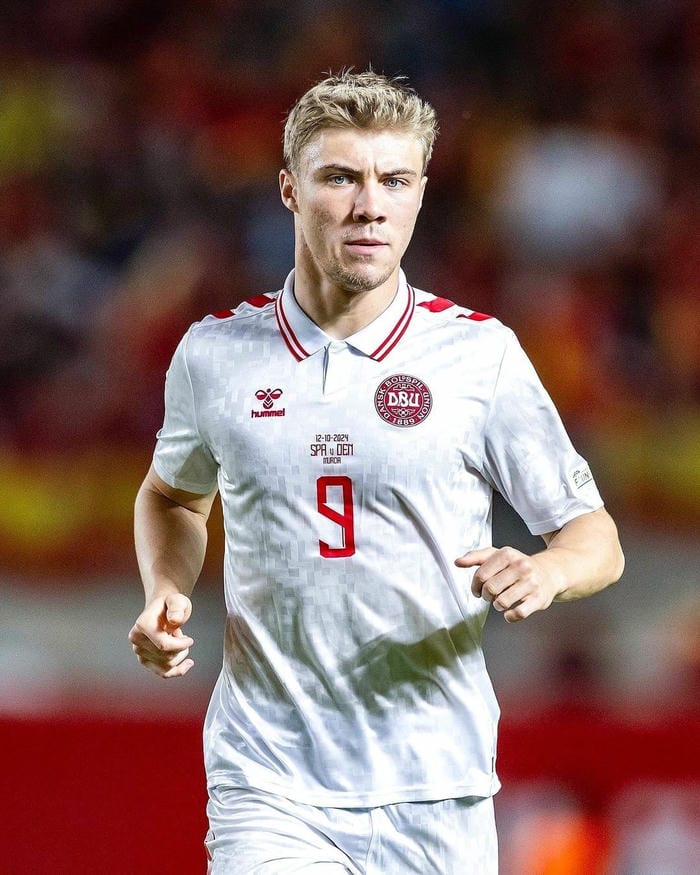 anh-rasmus-hojlund (2)