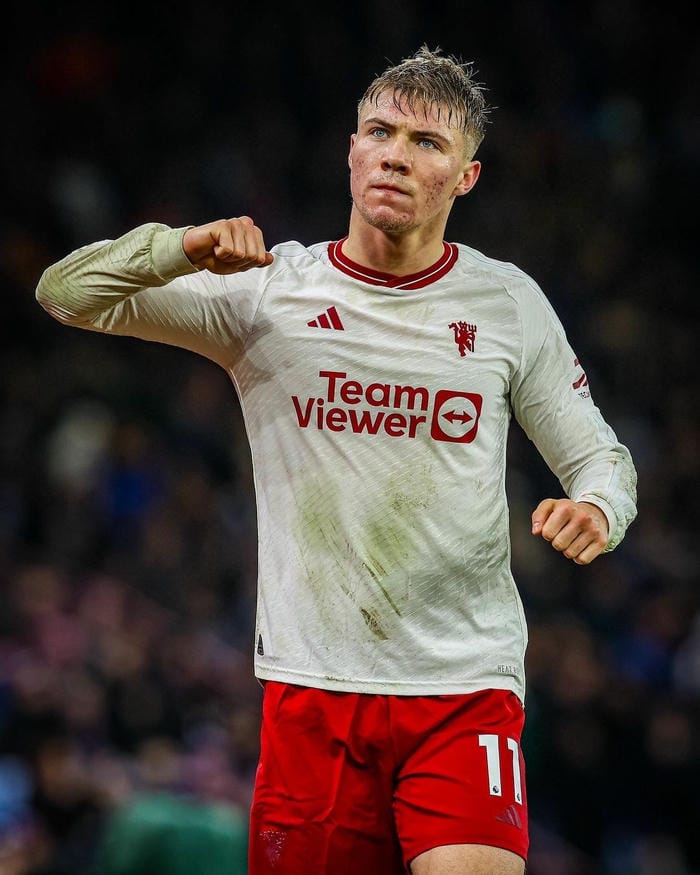 anh-rasmus-hojlund (3)