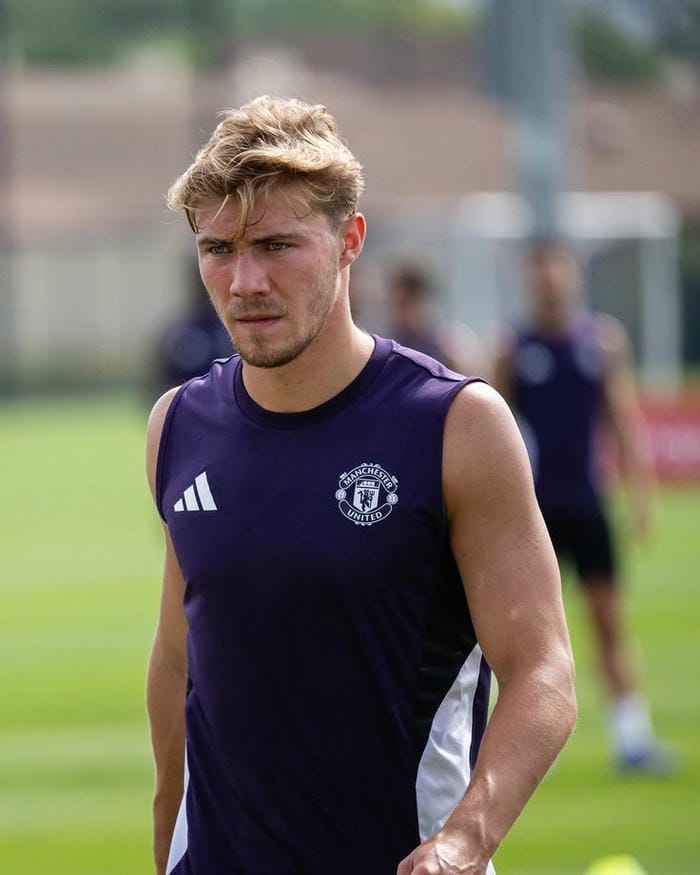 anh-rasmus-hojlund (35)