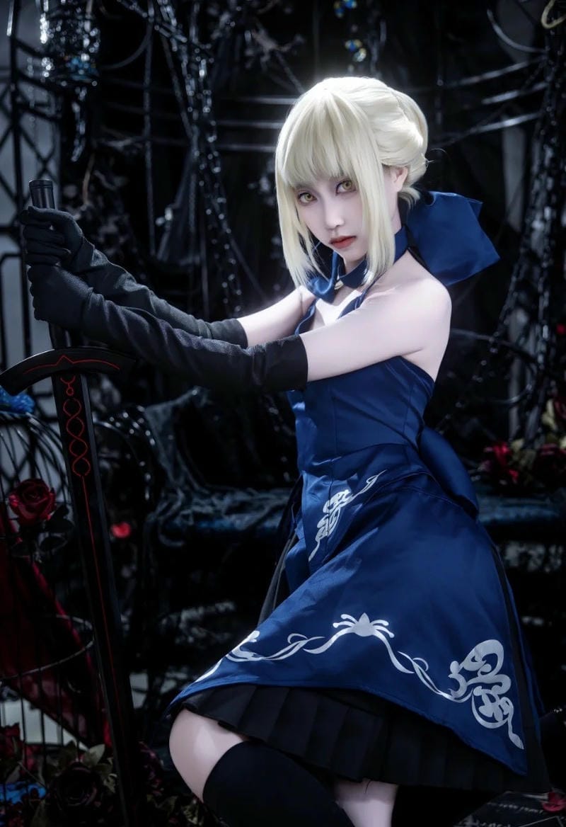 anh-alter-saber-cosplay (26)